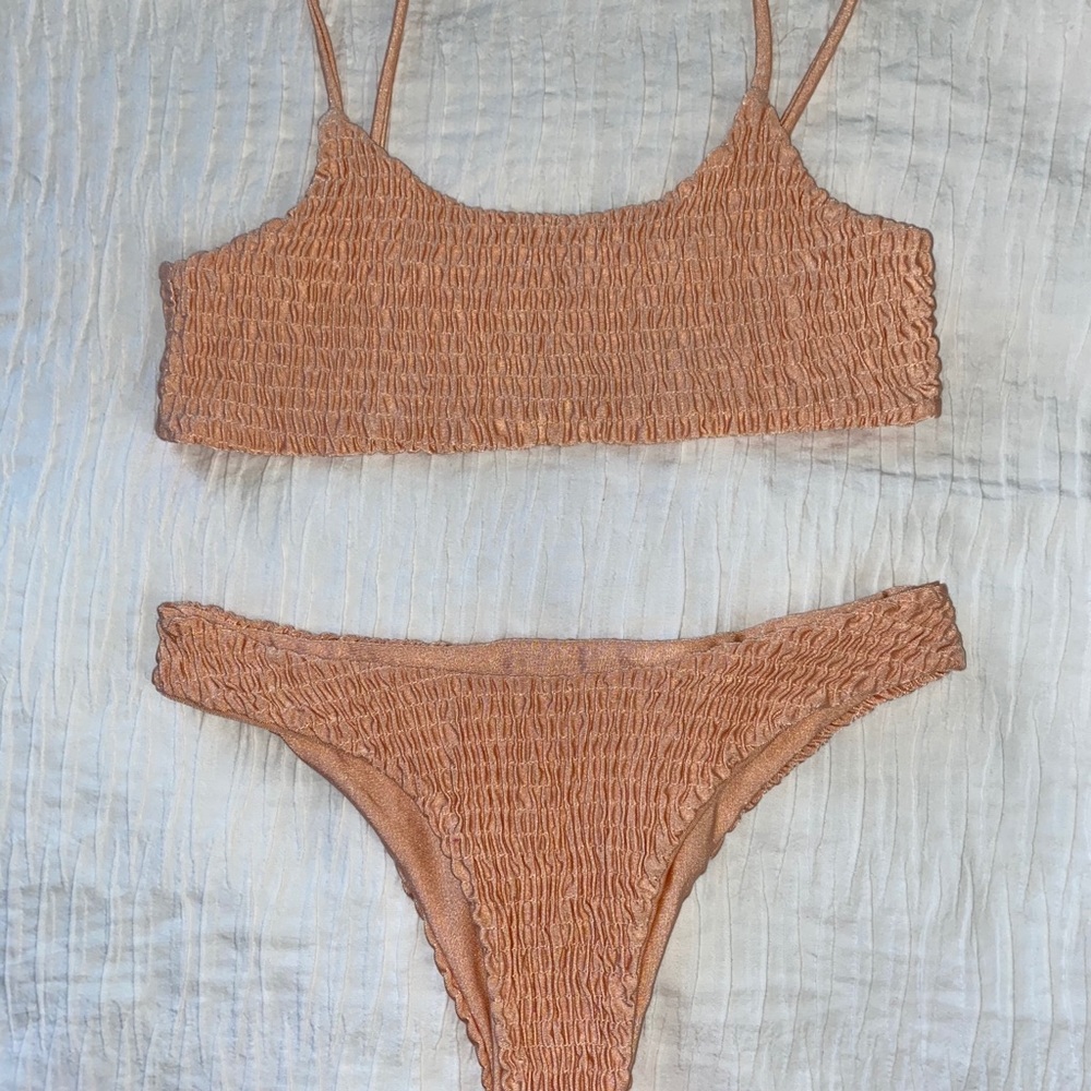 Scrunched coral bikini set